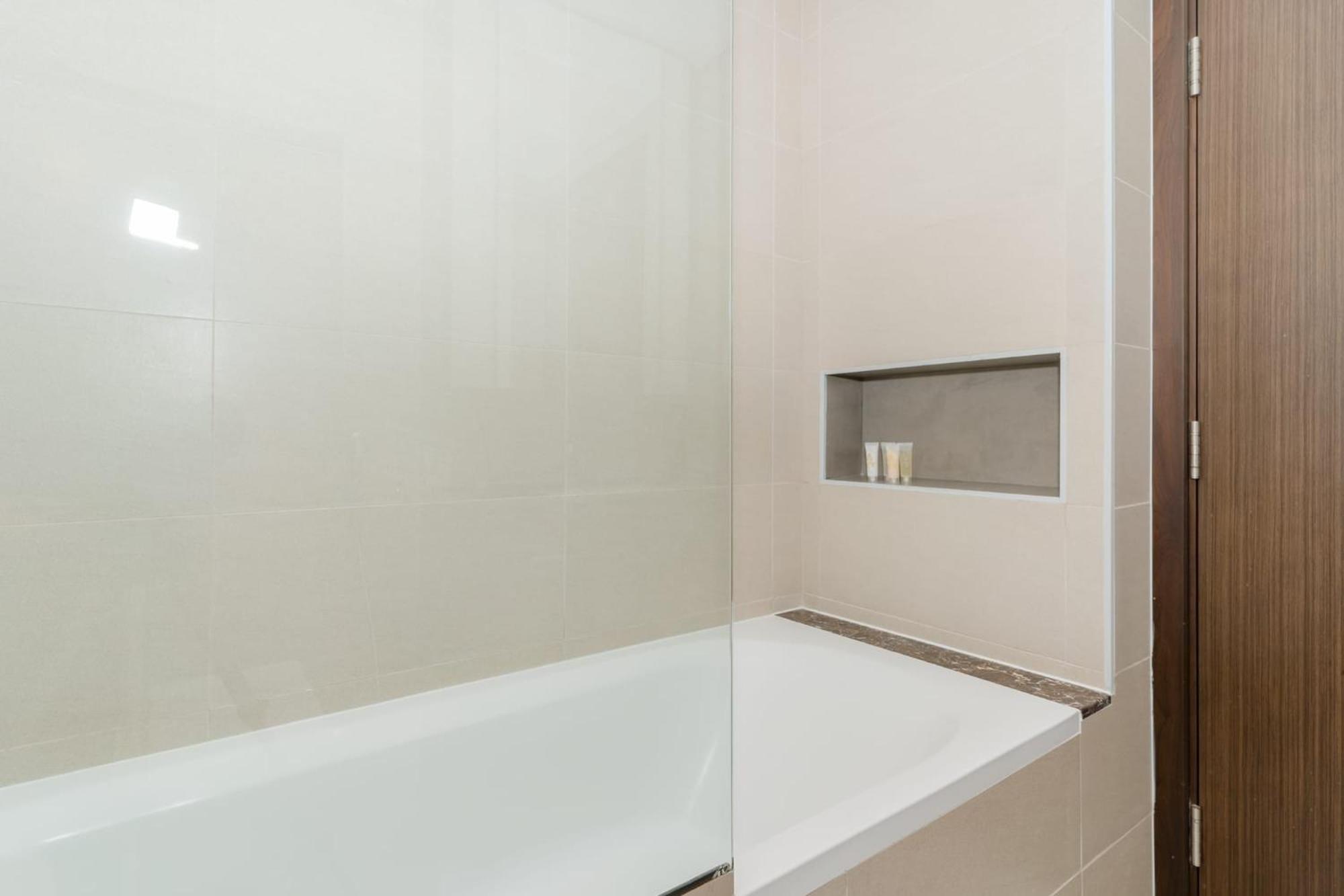 Downtown 1 Bed With City Views ดูไบ ภายนอก รูปภาพ